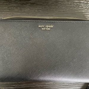 Kate Spade Large Travel wallet with pencil holder